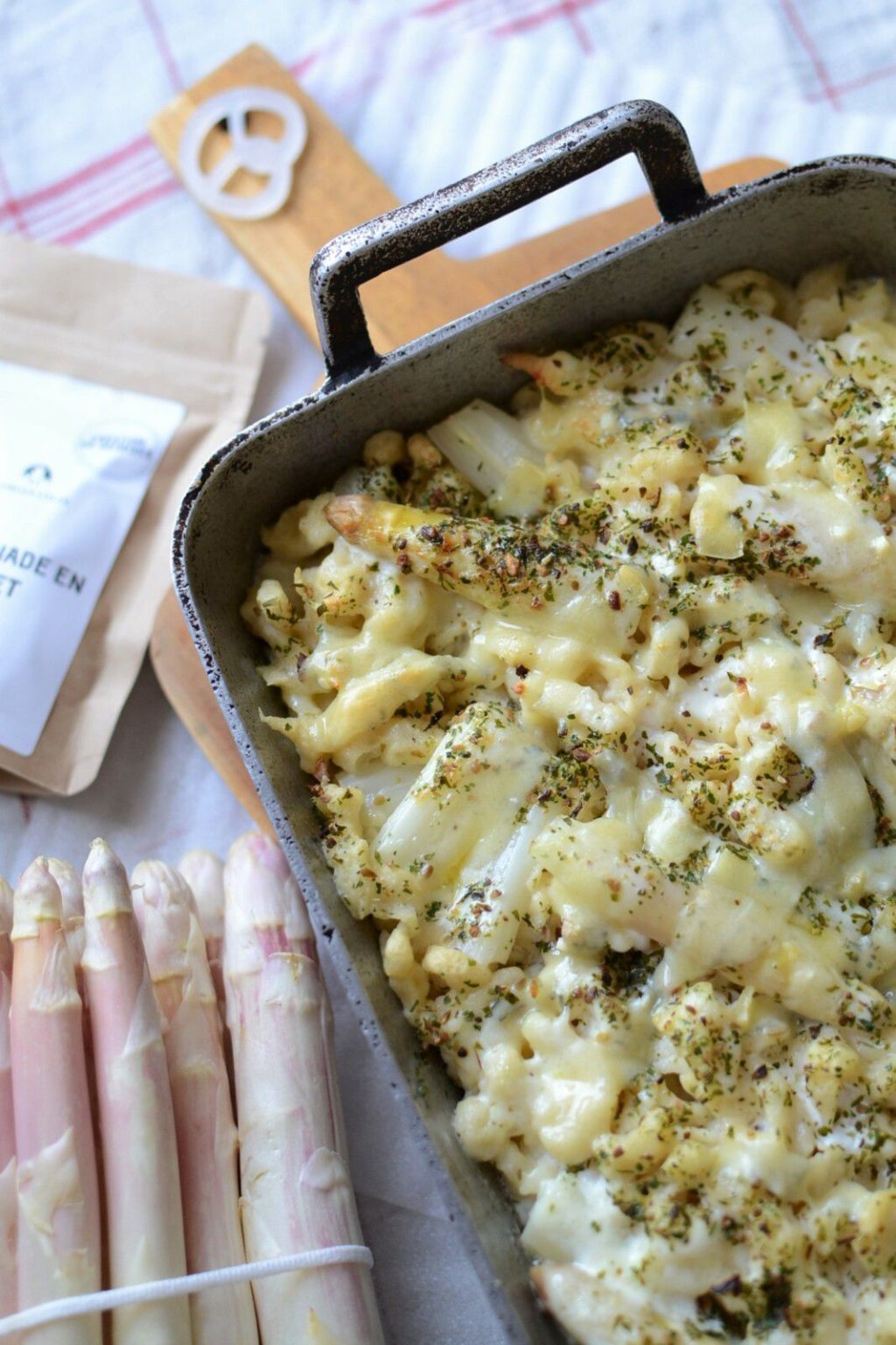 Asperges d'Alsace Gratin de spaetzle et asperges blanches d'Alsace Asperges d'Alsace Gratin de spaetzle et asperges blanches d'Alsace